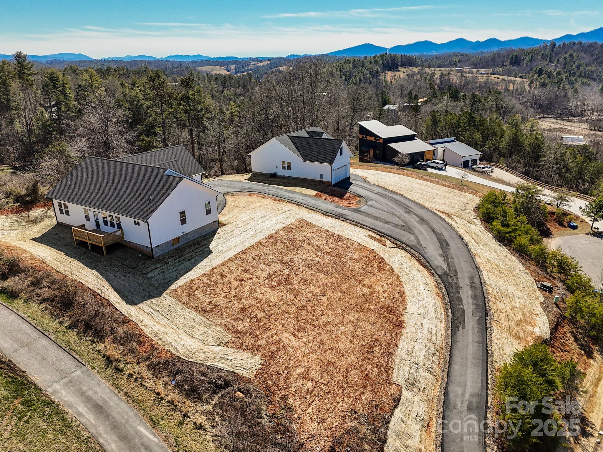 26 Little Oak Road Leicester, NC 28748 - Photo 7 of 47 Gallery Image 7