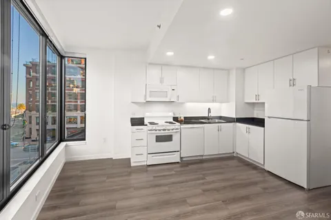 $541,896 | 280 Spear Street, Unit 4P, San Francisco, CA 94105