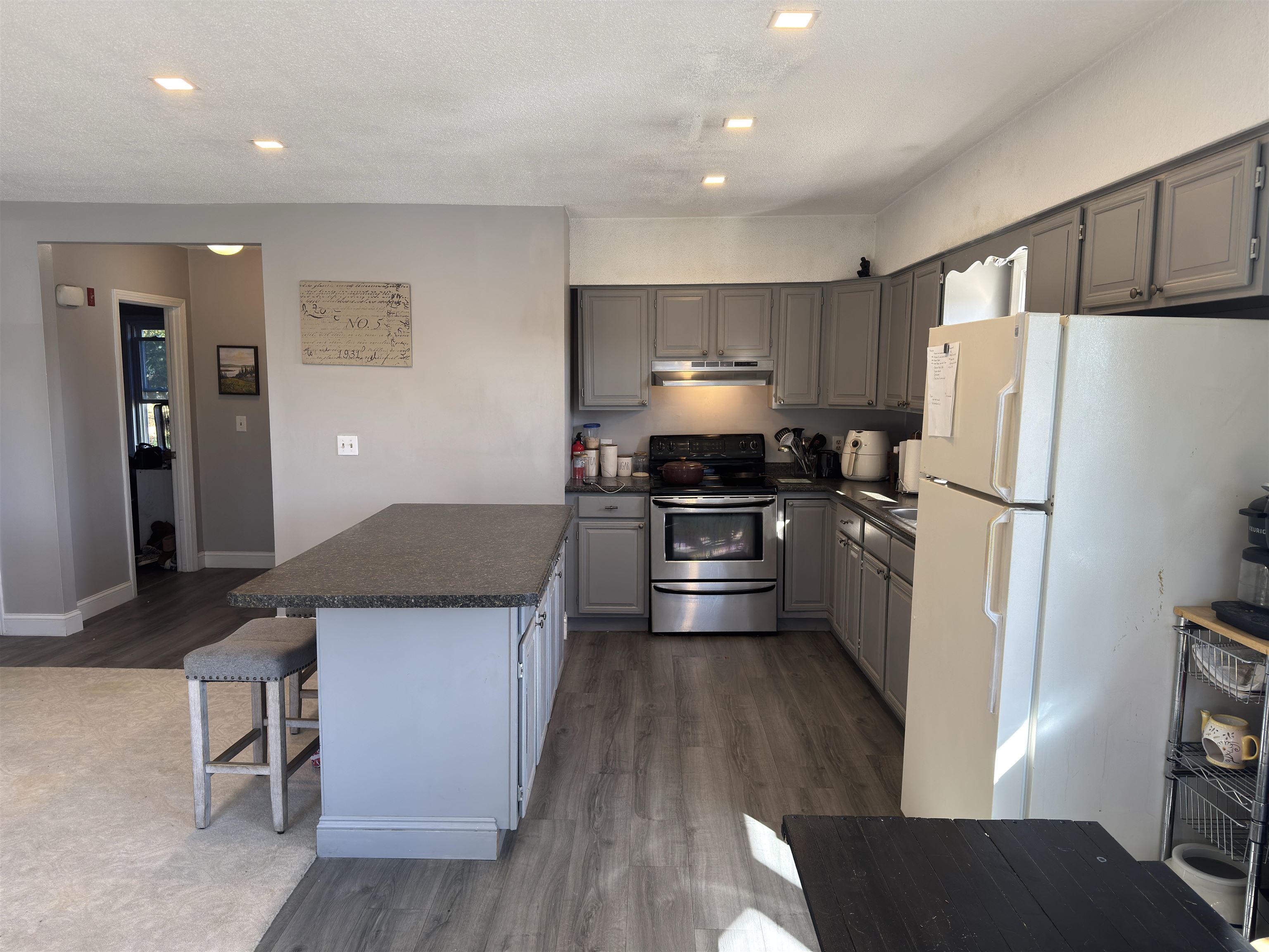 25 School Street, Unit 7 Dover, NH 03820 - Photo 9 of 33