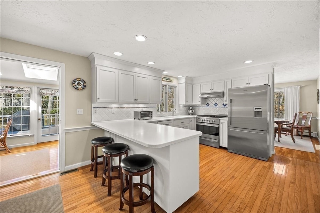 47 Peach Tree Road Marstons Mills, MA 02648 - Photo 9 of 42 Gallery Image 9