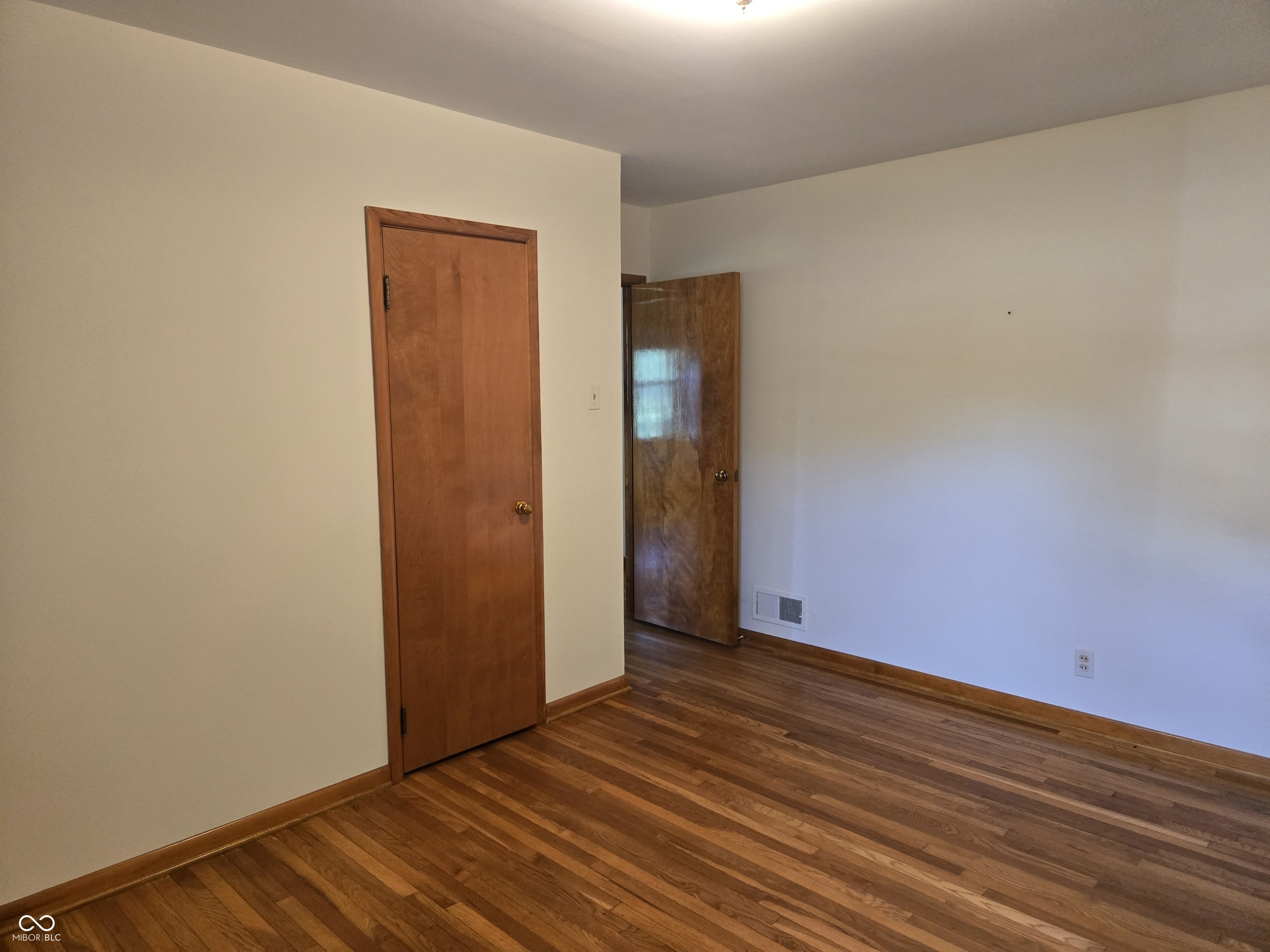 302 Maxwell Road Indianapolis, IN 46217 - Photo 11 of 41 Gallery Image 11