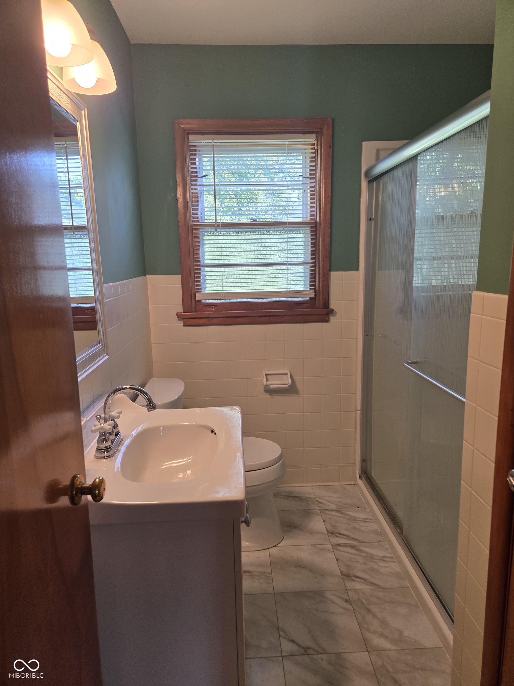 302 Maxwell Road Indianapolis, IN 46217 - Photo 13 of 41 Gallery Image 13
