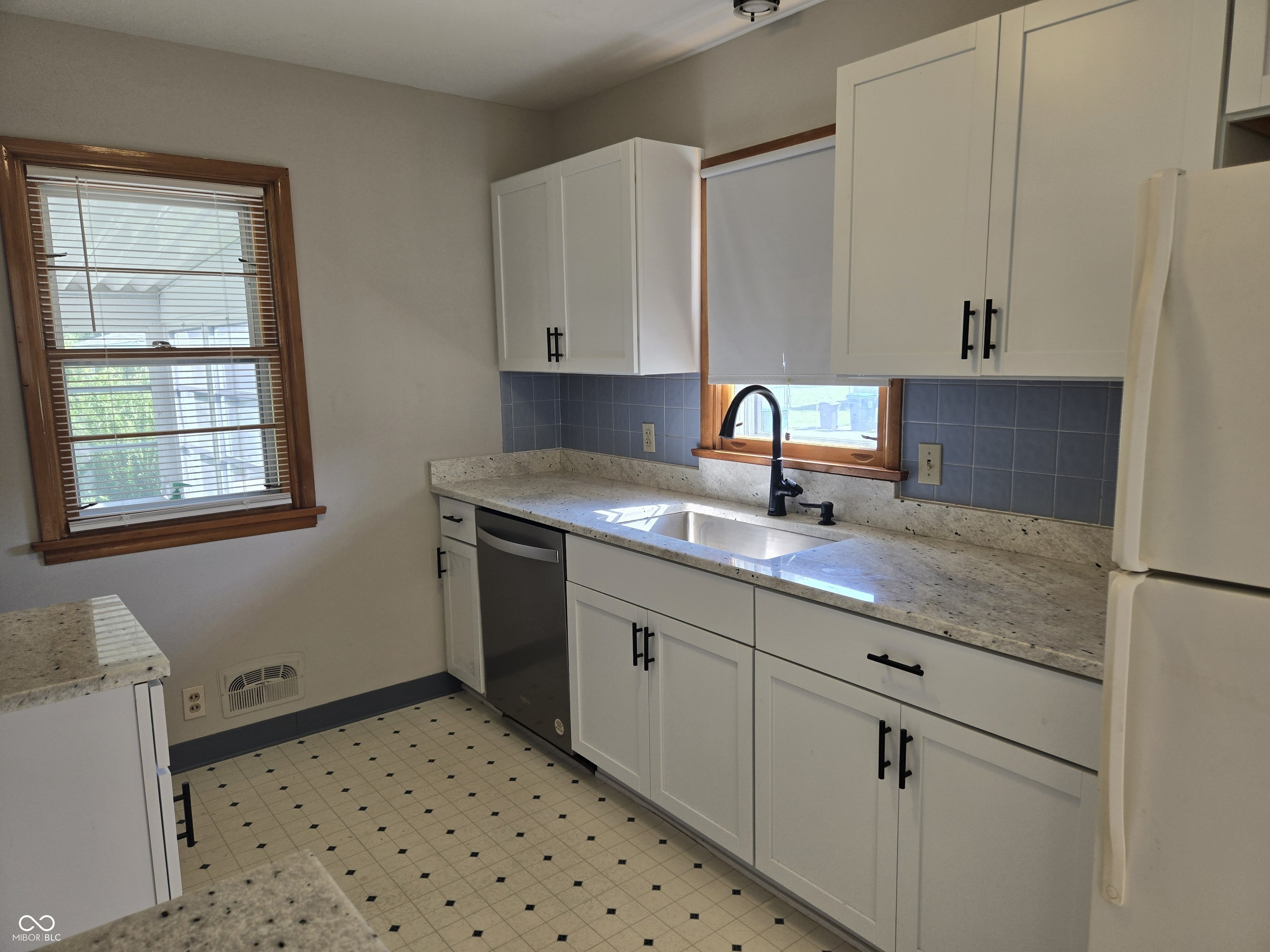 302 Maxwell Road Indianapolis, IN 46217 - Photo 17 of 41 Gallery Image 17
