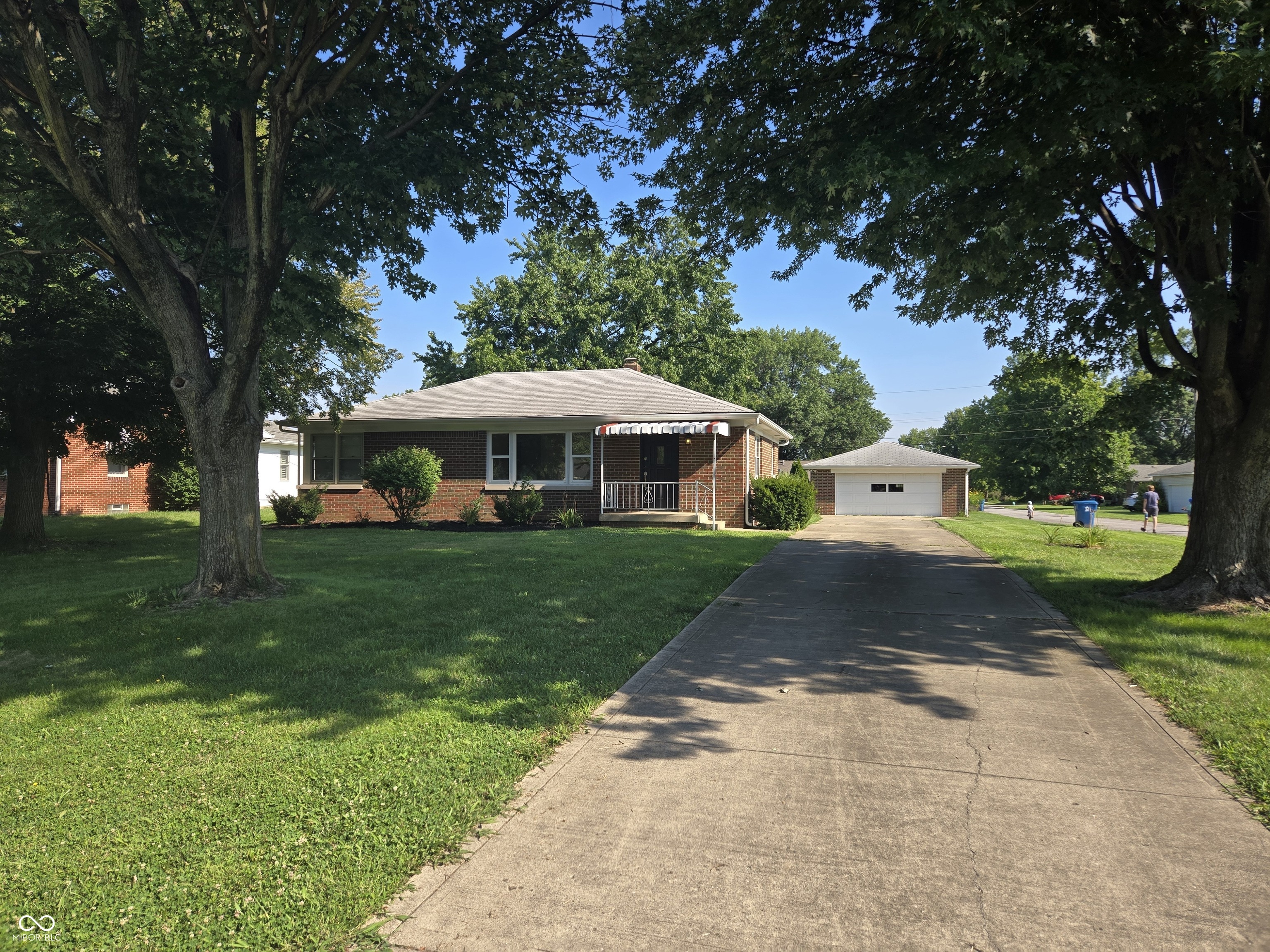302 Maxwell Road Indianapolis, IN 46217 - Photo 2 of 41 Gallery Image 2