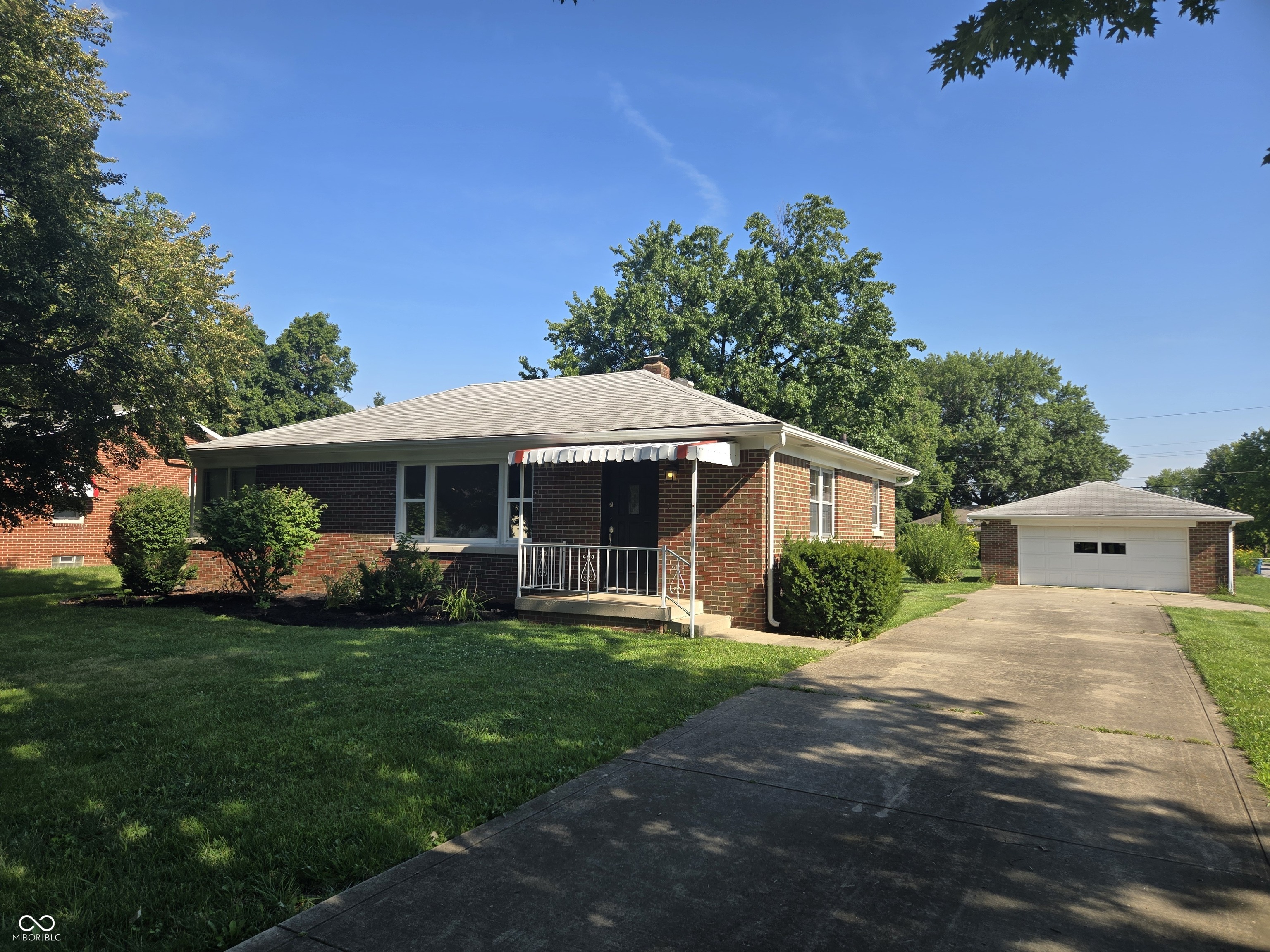 302 Maxwell Road Indianapolis, IN 46217 - Photo 5 of 41 Gallery Image 5
