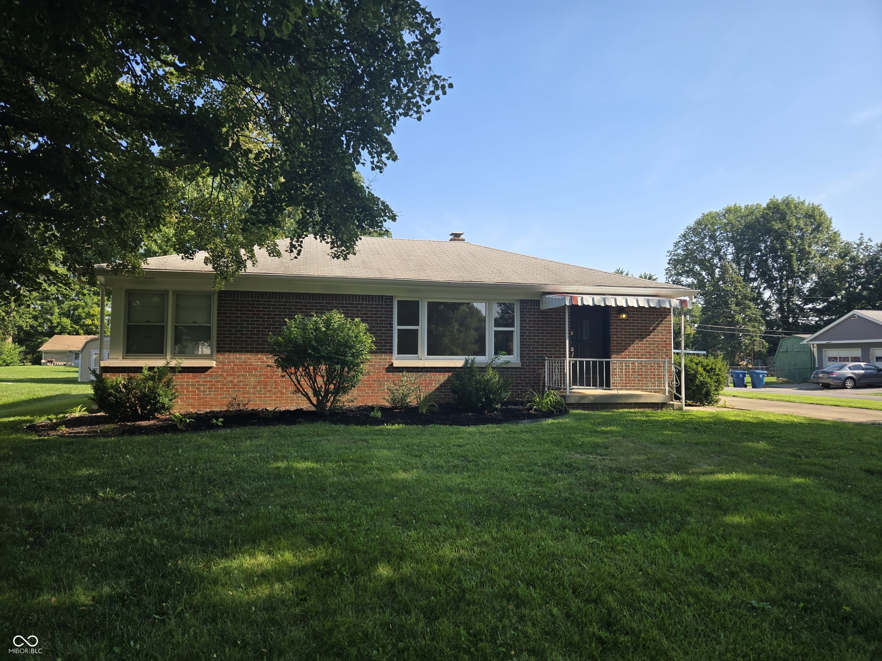 302 Maxwell Road Indianapolis, IN 46217 - Photo 6 of 41 Gallery Image 6