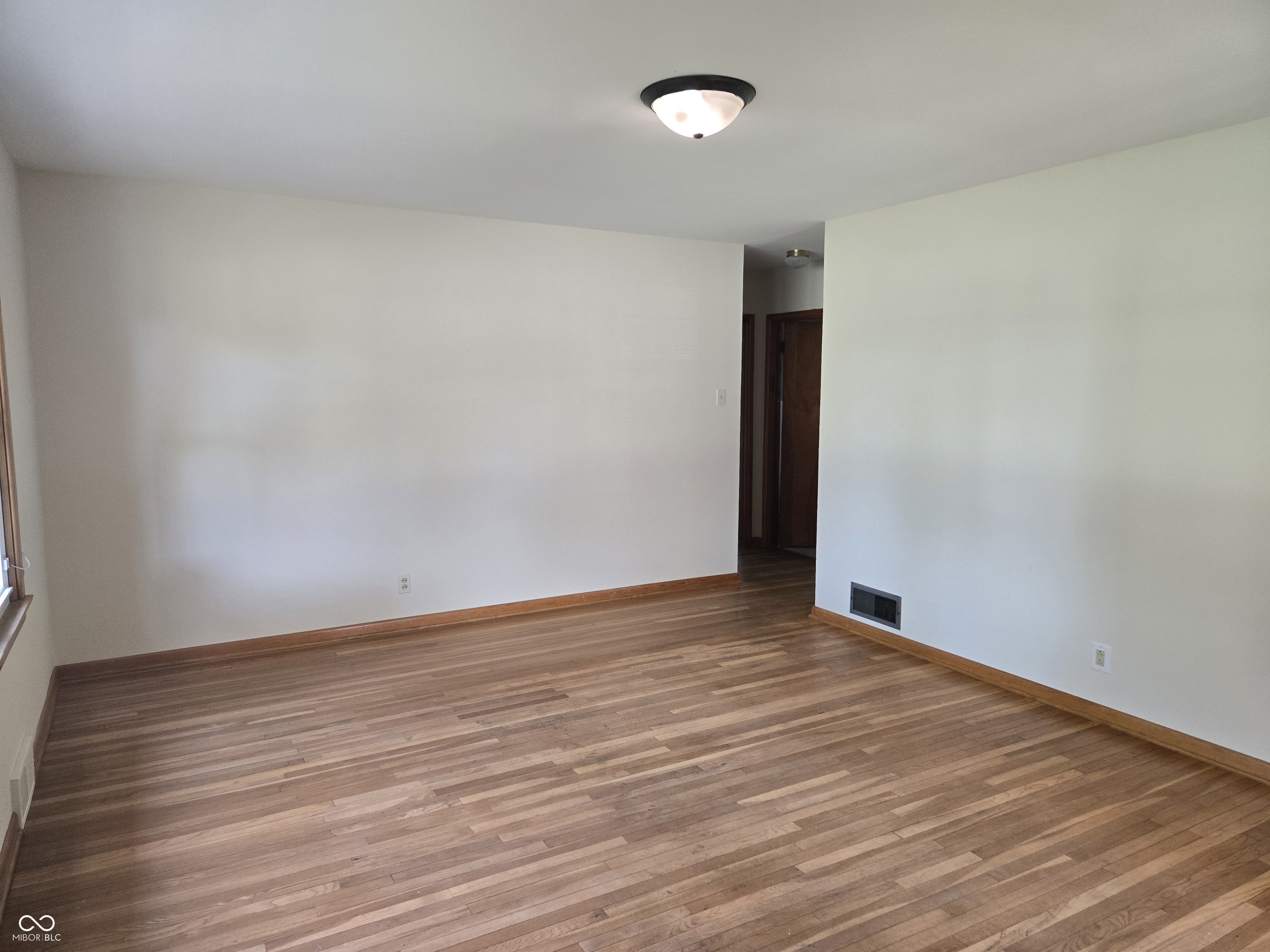 302 Maxwell Road Indianapolis, IN 46217 - Photo 7 of 41 Gallery Image 7