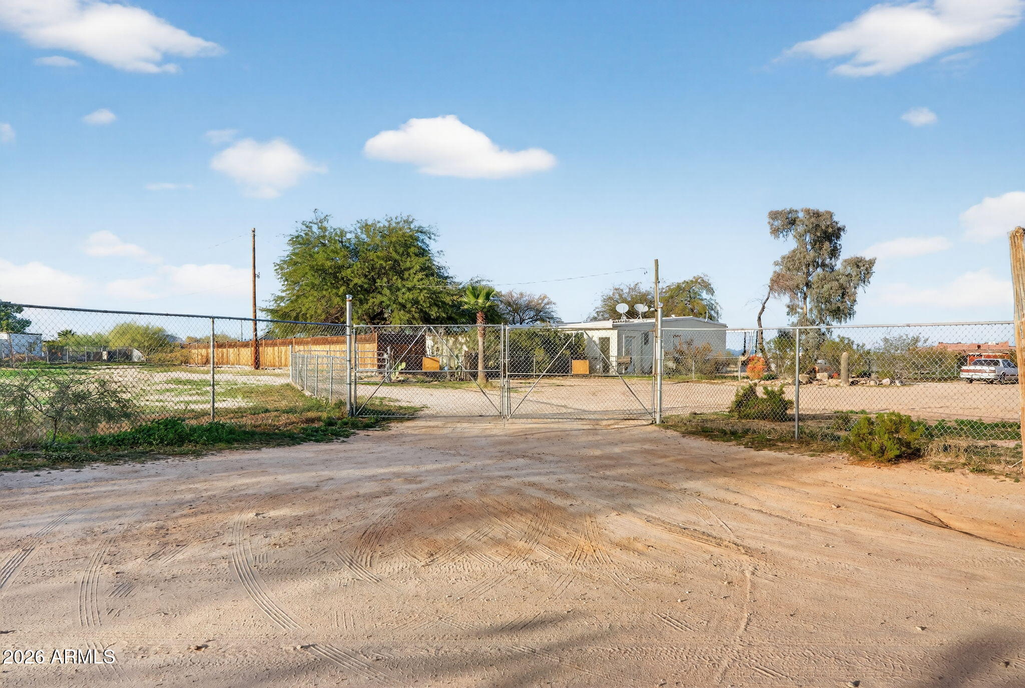 19500 West Bobcat Road Casa Grande, AZ 85122 - Photo 20 of 34 a view of a parking area