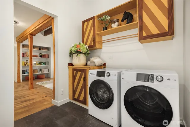 $878,750 | 5836 Battle Point Drive Northeast, Bainbridge Island, WA 98110