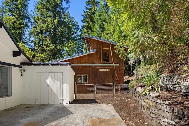 $878,750 | 5836 Battle Point Drive Northeast, Bainbridge Island, WA 98110