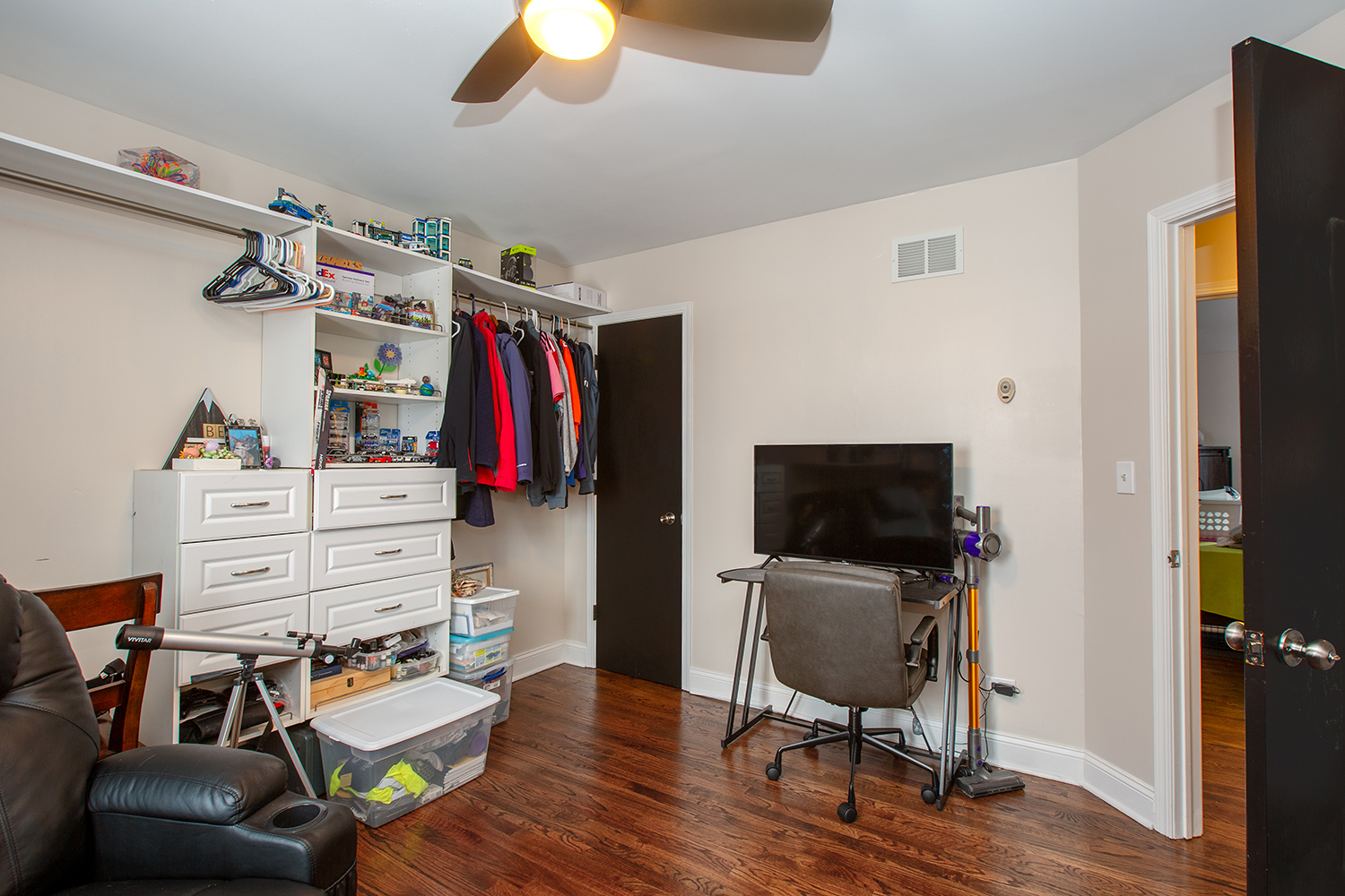 443 Danielle Road Matteson, IL 60443 - Photo 18 of 31 a view of a workspace with furniture and a window