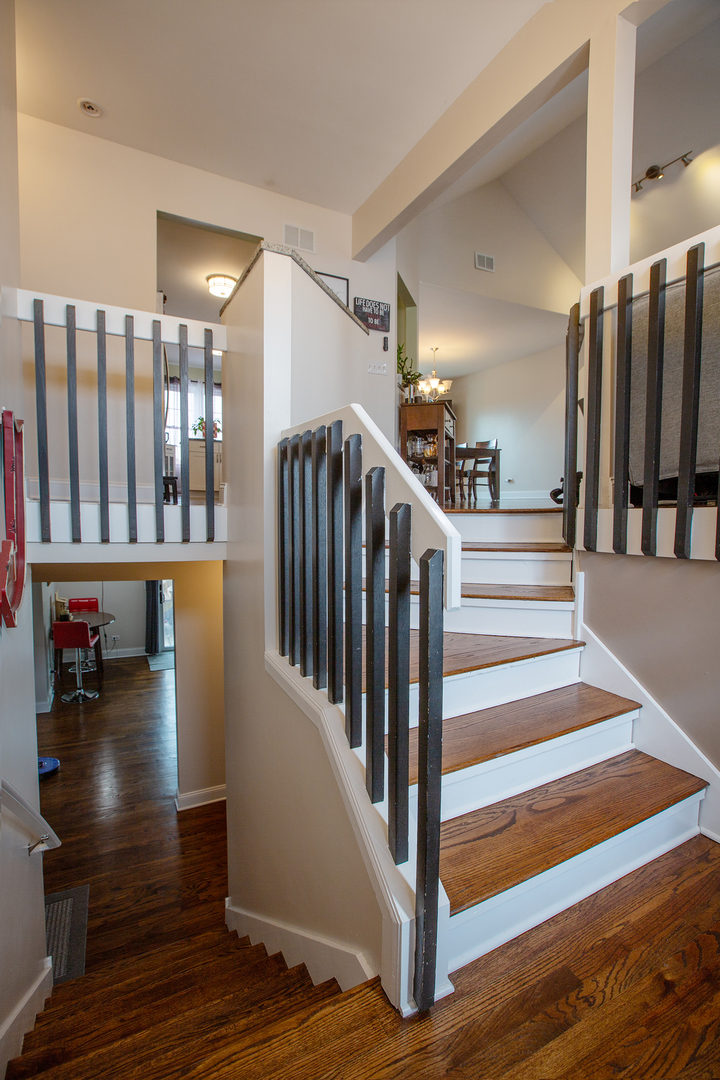 443 Danielle Road Matteson, IL 60443 - Photo 2 of 31 a view of entryway and hall with wooden floor