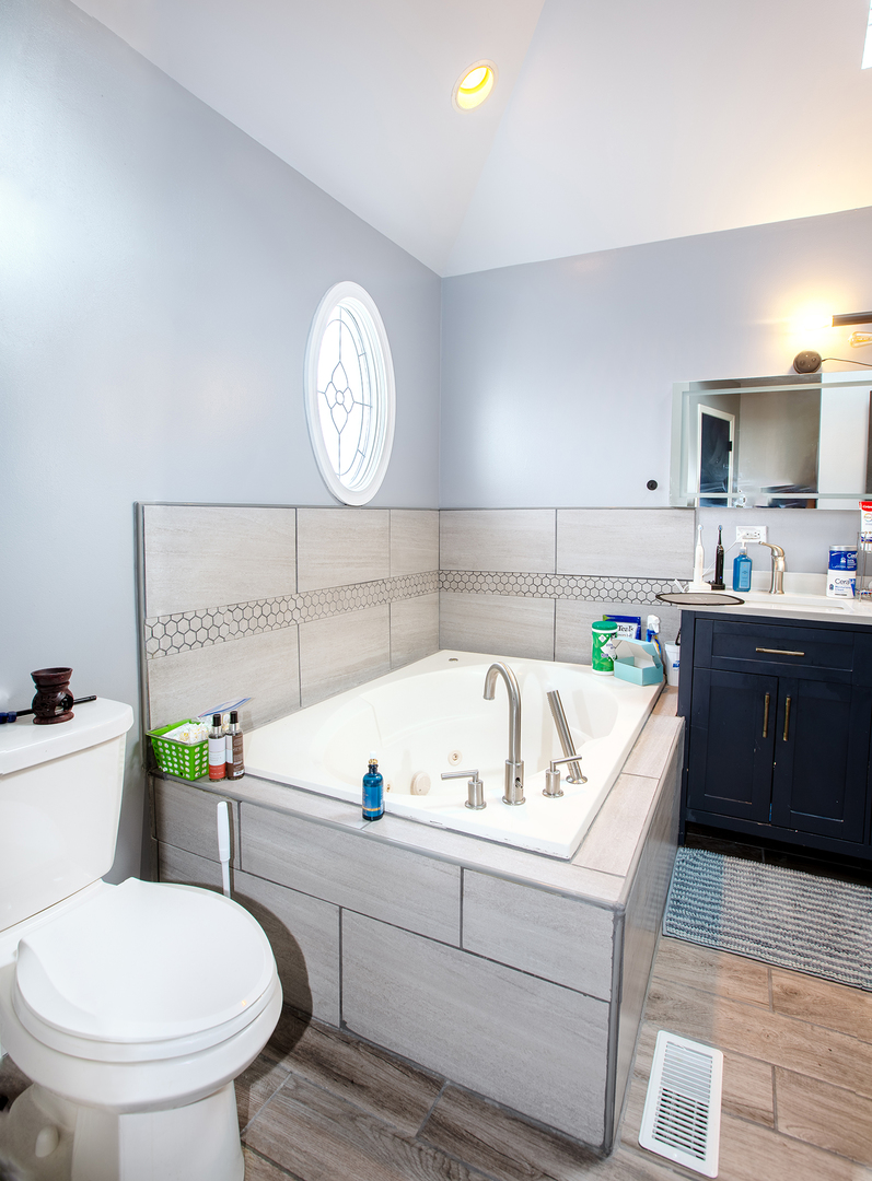 443 Danielle Road Matteson, IL 60443 - Photo 25 of 31 a bathroom with a sink and a toilet