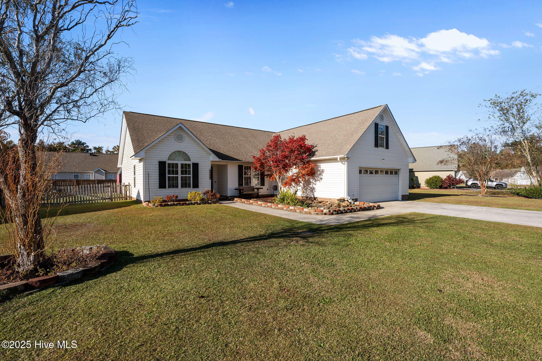 155 MacDonald Boulevard Havelock, NC 28532 - Photo 2 of 36 side/ front of house
