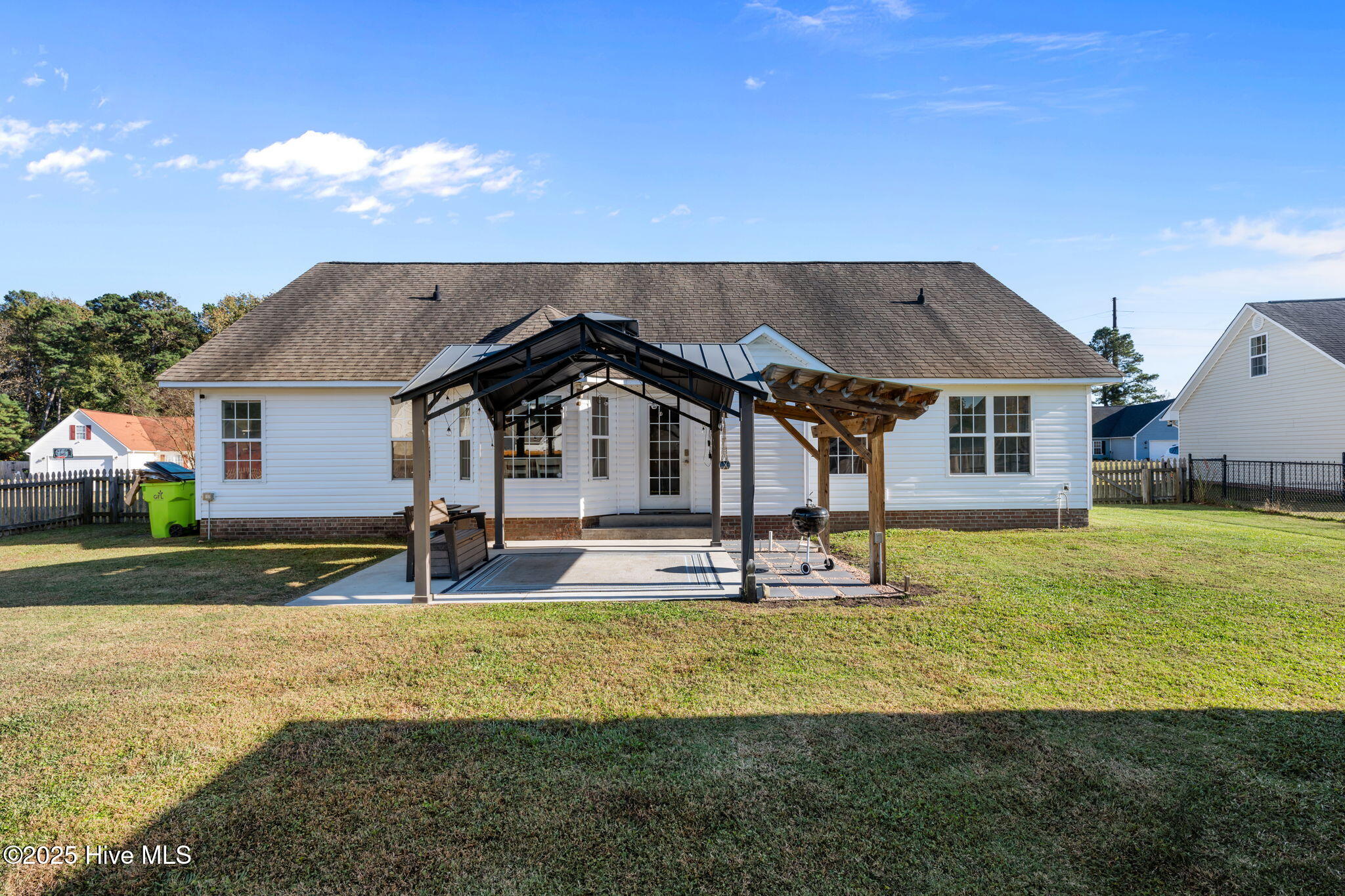 155 MacDonald Boulevard Havelock, NC 28532 - Photo 32 of 36 pergola/ covered grill area