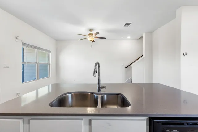 $1,949 | 189 Andross Lane, Bastrop, TX 78602