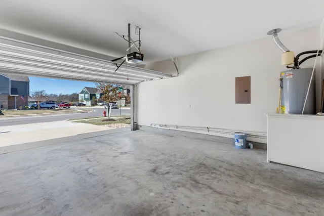 $1,949 | 189 Andross Lane, Bastrop, TX 78602