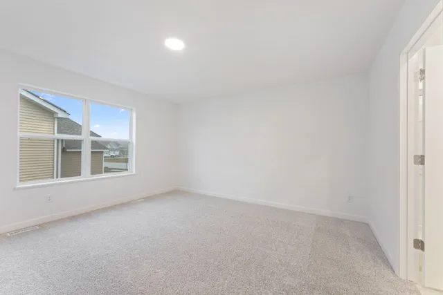 $377,520 | 5185 87th Street Northeast, Monticello, MN 55362