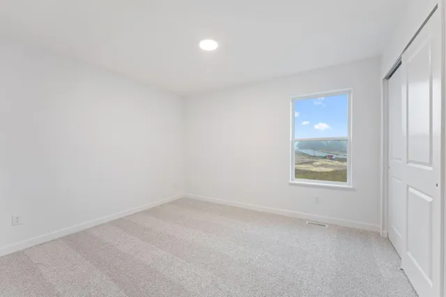 $377,520 | 5185 87th Street Northeast, Monticello, MN 55362