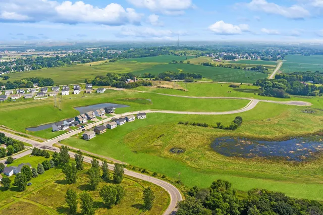 $377,520 | 5185 87th Street Northeast, Monticello, MN 55362