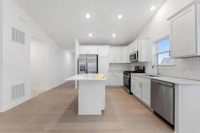 $377,520 | 5185 87th Street Northeast, Monticello, MN 55362