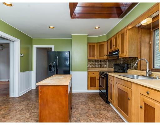 91 Lexington Road Billerica, MA 01821 - Photo 5 of 20 Gallery Image 5