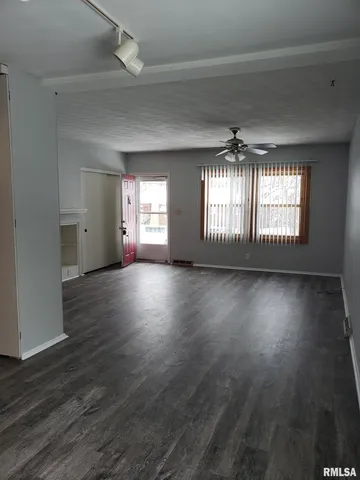 $1,795 | 1632 Monterey Court, Bettendorf, IA 52722