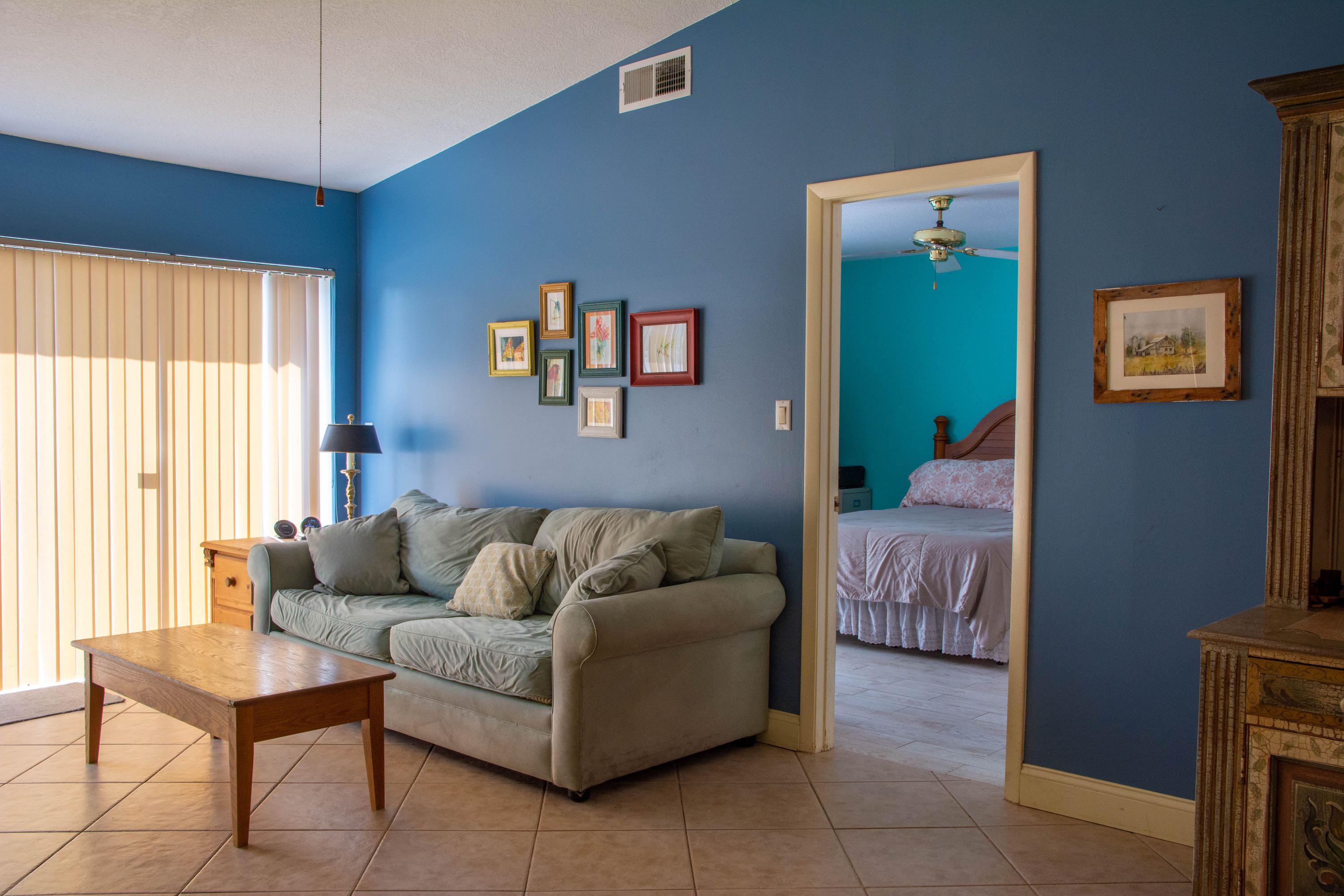 10239 Boca Bend West, Unit H1 Boca Raton, FL 33428 - Photo 5 of 17 MASTER BEDROOM ENTRY