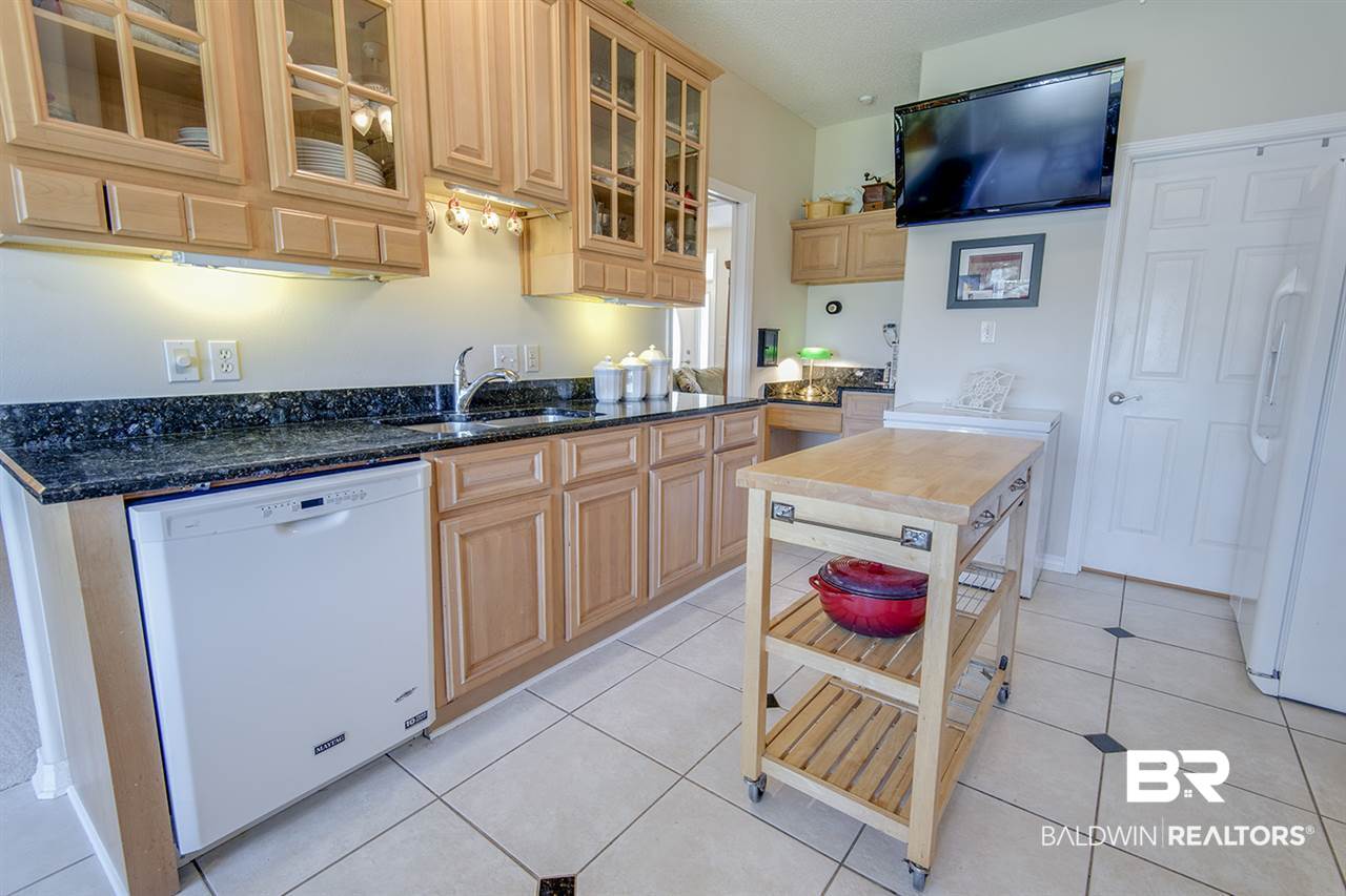 22195 Buck Road Robertsdale, AL 36567 - Photo 19 of 36 Custom Maple Cabinets, Built-In Desk; Island