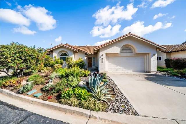 $795,000 | 4023 Pala Mesa Oaks Drive, Fallbrook, CA 92028