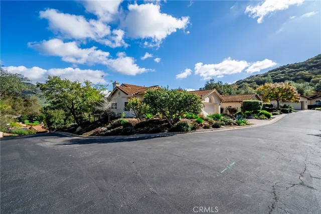 $795,000 | 4023 Pala Mesa Oaks Drive, Fallbrook, CA 92028