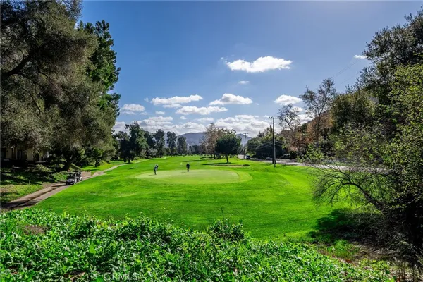 $795,000 | 4023 Pala Mesa Oaks Drive, Fallbrook, CA 92028