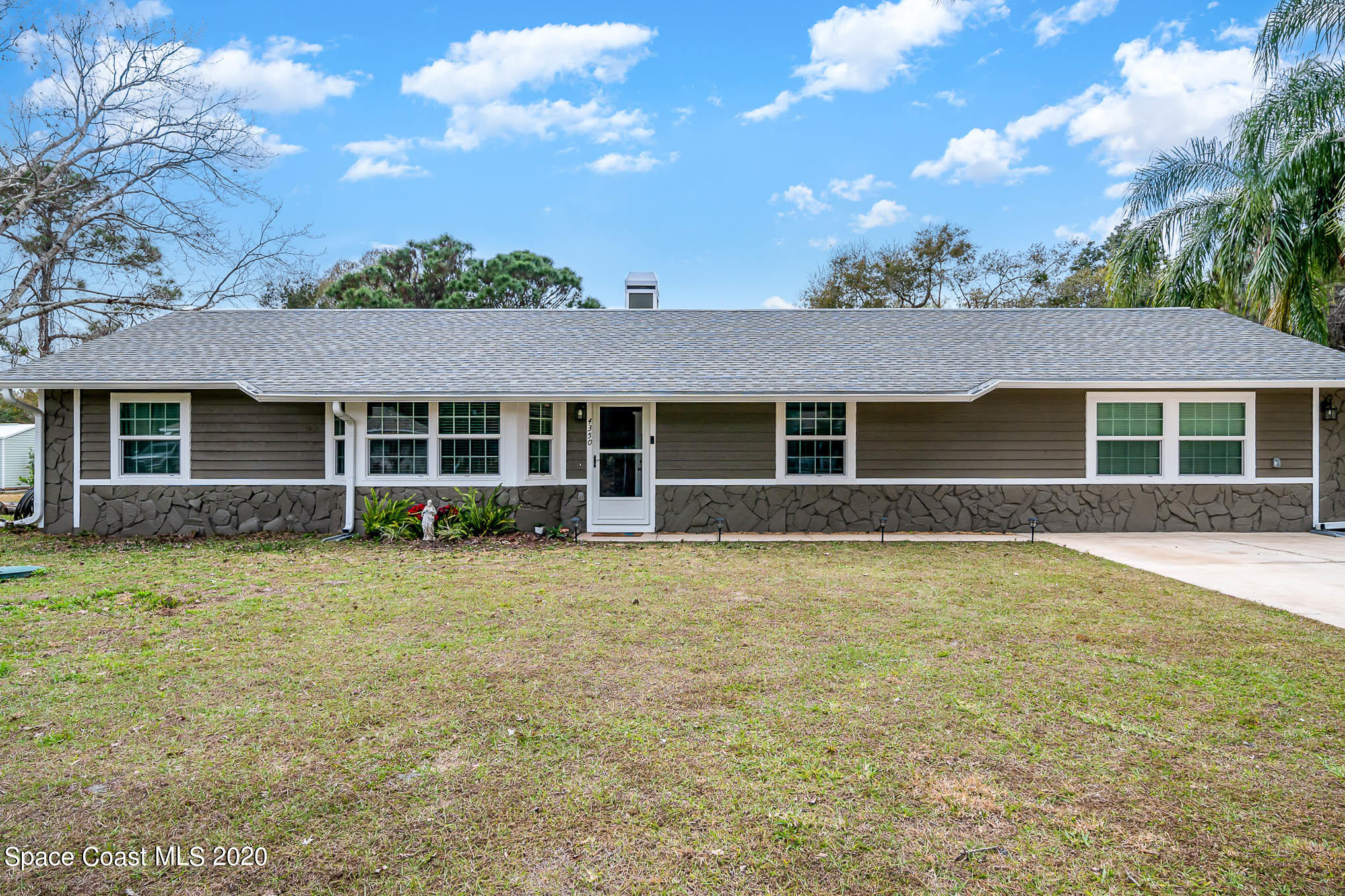4350 Hunter Street Mims, FL 32754 - Photo 1 of 26 Front
