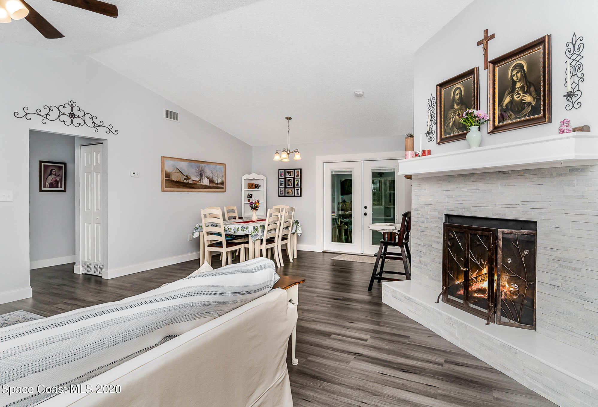4350 Hunter Street Mims, FL 32754 - Photo 6 of 26 Great Room v3