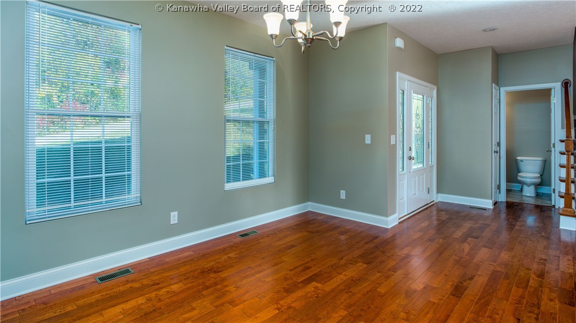 185 Hyde Park Road Winfield, WV 25213 - Photo 4 of 34 Gallery Image 4