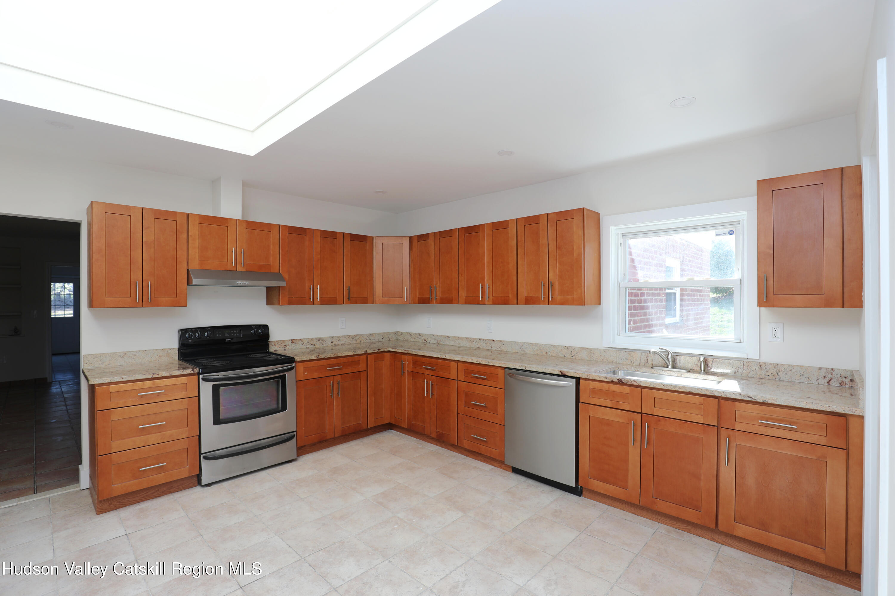 14311 Rte 9W New Baltimore, NY 12143 - Photo 18 of 42 08