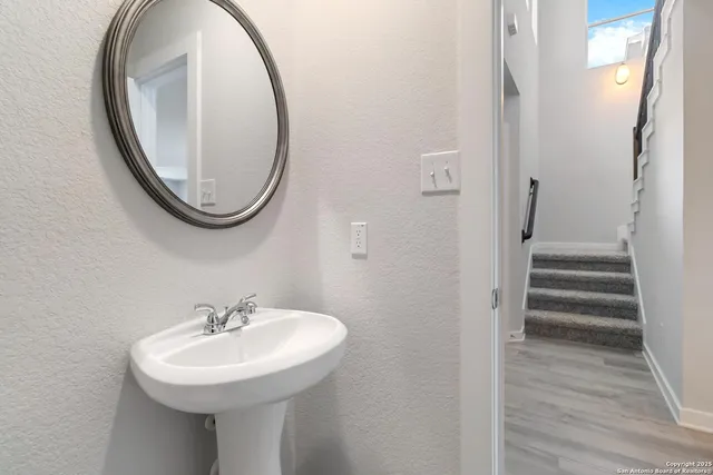 $330,282 | 5915 Willow Point Boulevard, San Antonio, TX 78220