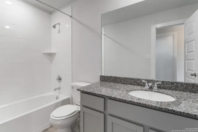 $330,282 | 5915 Willow Point Boulevard, San Antonio, TX 78220