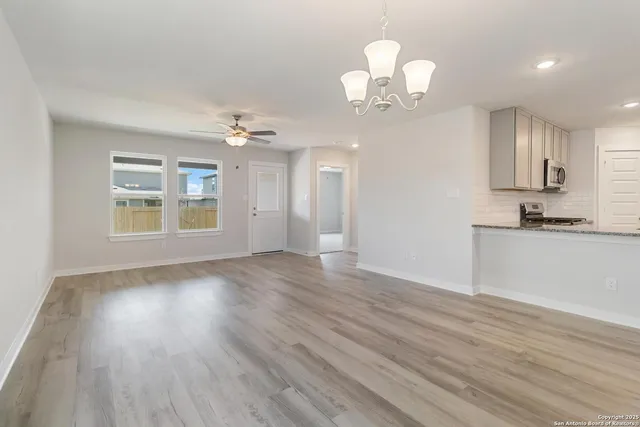 $330,282 | 5915 Willow Point Boulevard, San Antonio, TX 78220