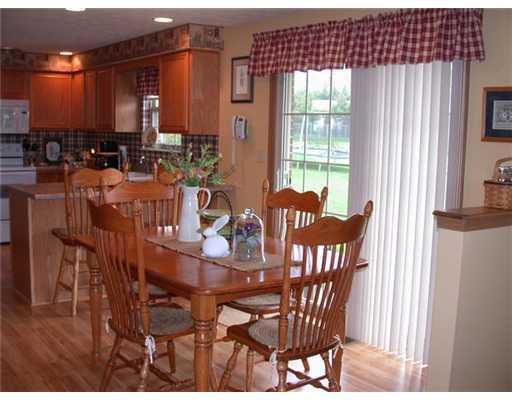 4049 Harris Lane Springfield, OH 45503 - Photo 3 of 18