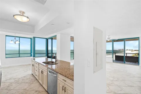 $1,524,900 | 1520 Gulf Boulevard, Unit 702, Clearwater Beach, FL 33767