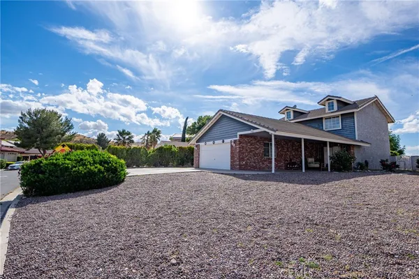 $449,900 | 13870 Evergreen Lane, Victorville, CA 92395