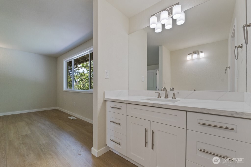 15526 Southeast 169th Street Renton, WA 98058 - Photo 13 of 38 Gallery Image 13
