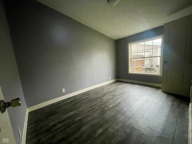 $160,000 | 4673 West Ridge Drive, Columbus, IN 47203