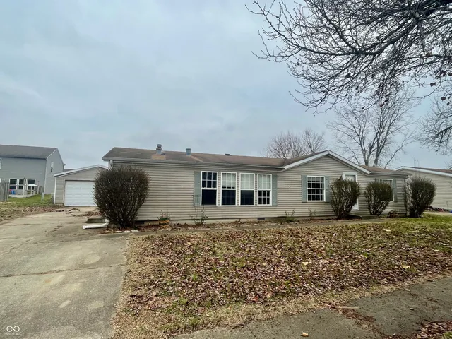 $160,000 | 4673 West Ridge Drive, Columbus, IN 47203