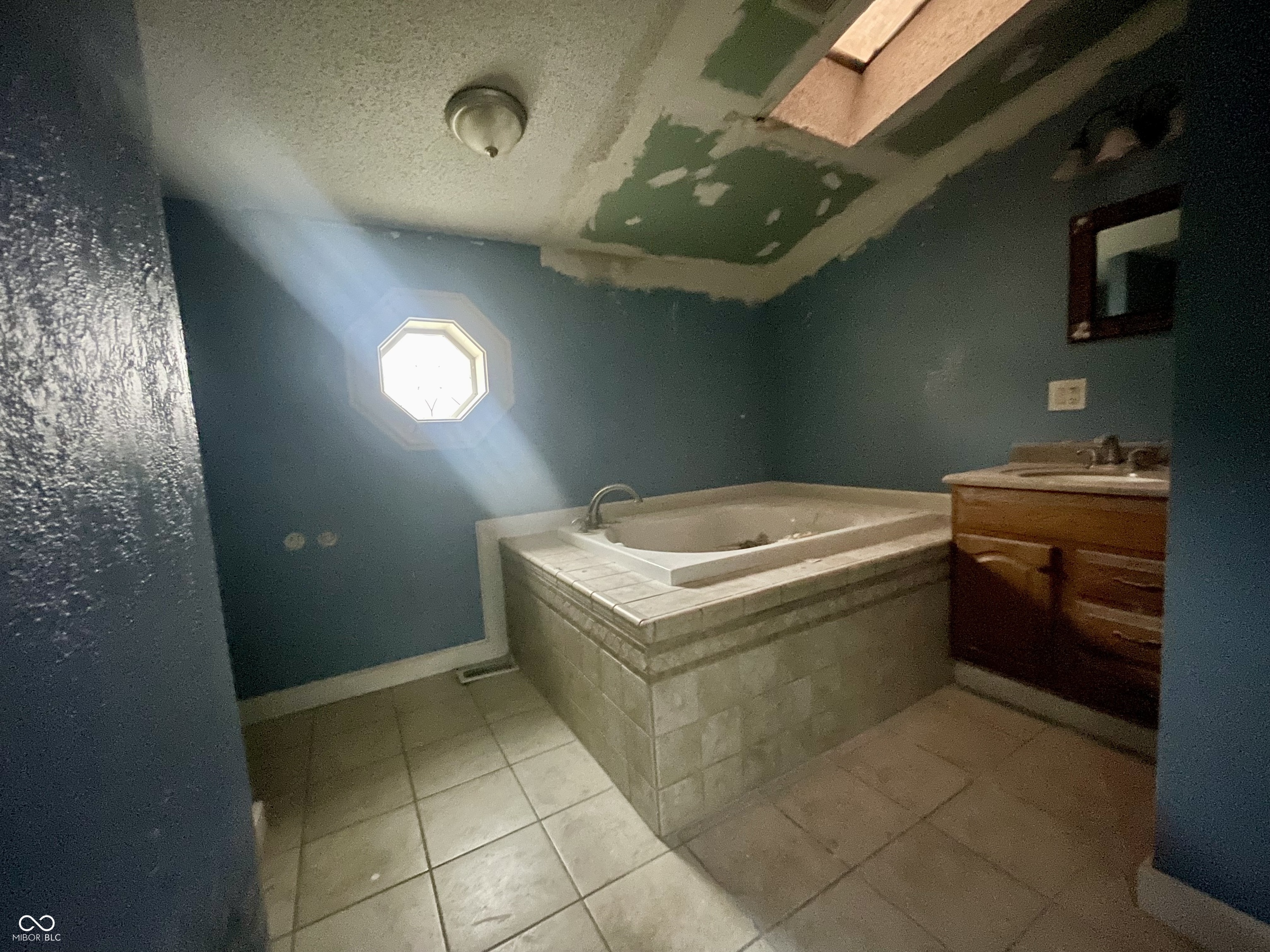 4673 West Ridge Drive Columbus, IN 47203 - Photo 9 of 14