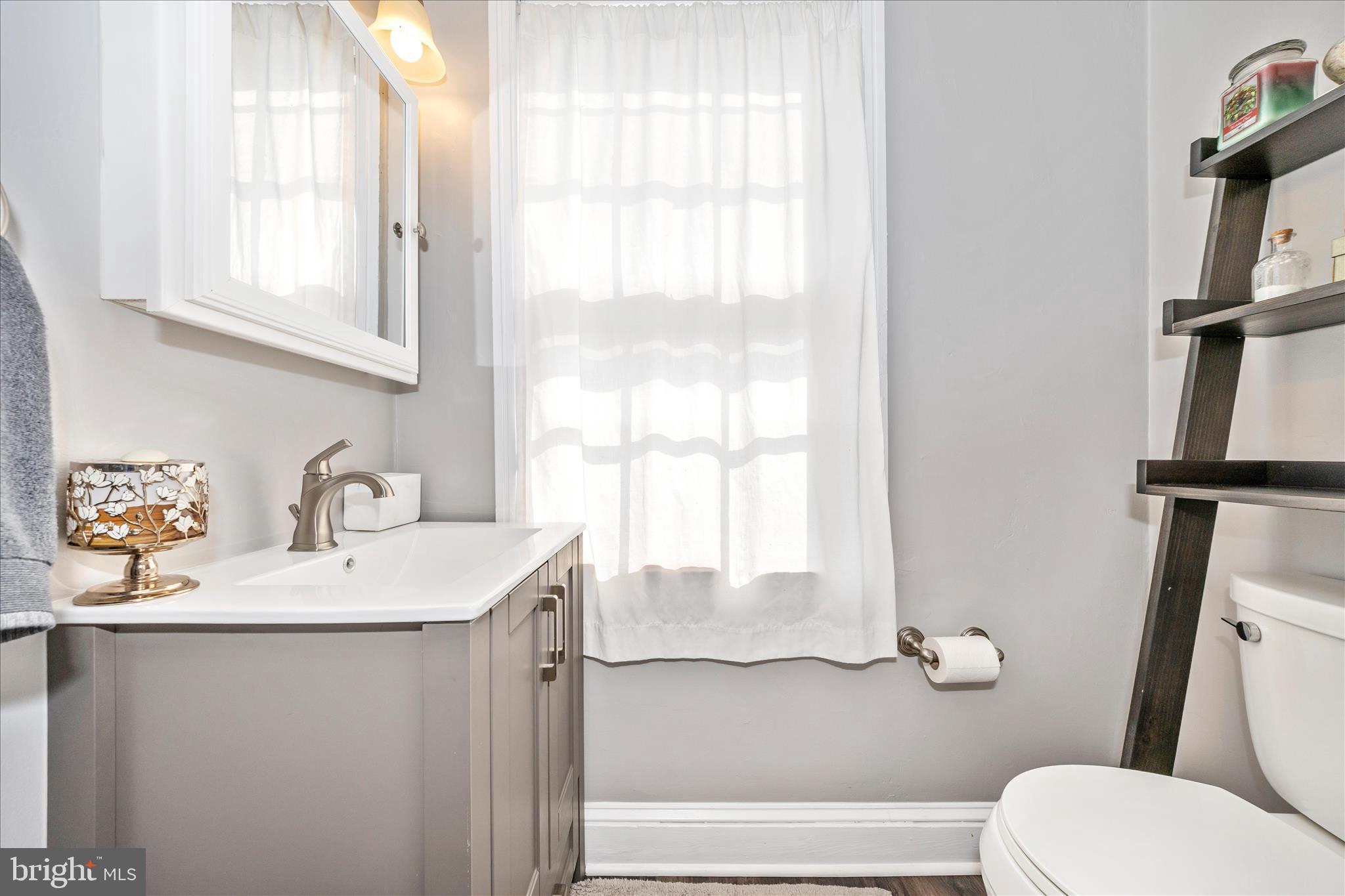 123 West 5th Street Frederick, MD 21701 - Photo 33 of 46 Hall Bathroom