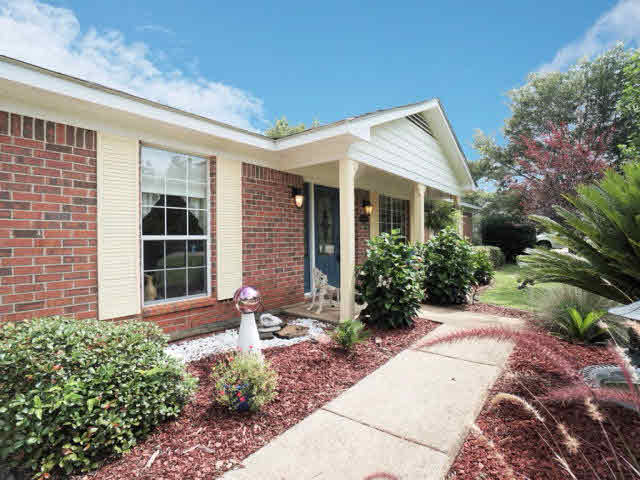 16431 Quail Lane Foley, AL 36535 - Photo 2 of 32