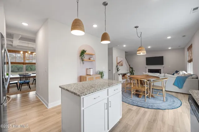 $424,900 | 910 Terraces Lane, Hampstead, NC 28443