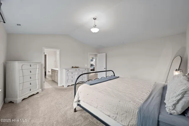 $424,900 | 910 Terraces Lane, Hampstead, NC 28443